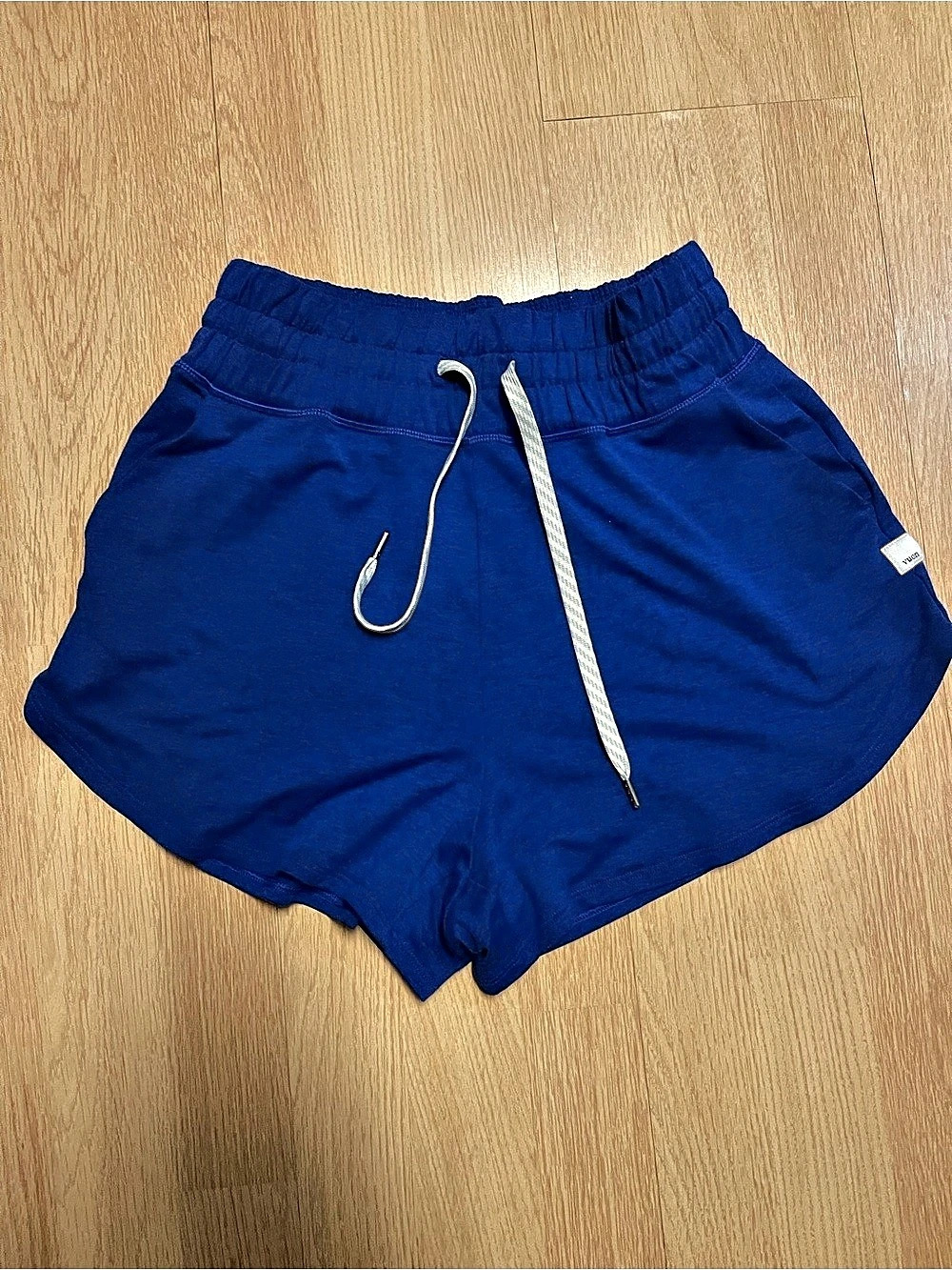 Vuori Daily Speed Short 2.5" Athletic Shorts Blue or twice perfect condition